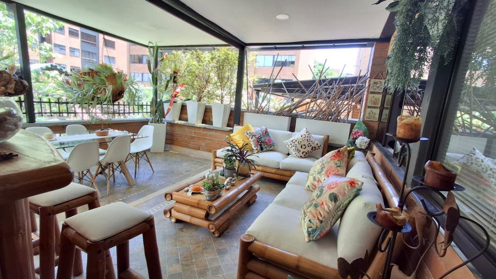 Apartamento en venta Antioquia Medellín Las Lomas No1 184 m2 Habitaciones 3 Baños 2 Garajes 1 Precio $980000000