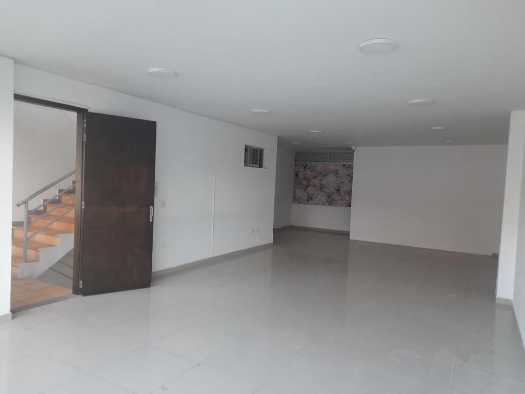 Local en venta Antioquia Medellín Suramericana 76 m2 Habitaciones 0 Baños 2 Garajes 0 Precio $398000000