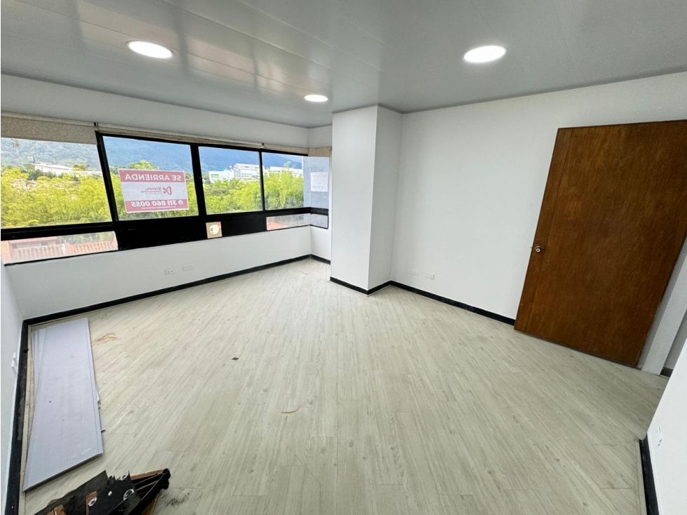 Local en venta Quindío Armenia Fundadores 35 m2 Habitaciones 0 Baños 1 Garajes 1 Precio $220000000