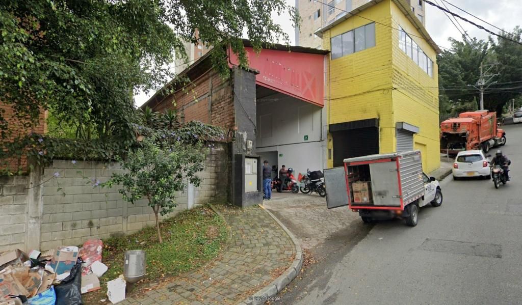 Bodega en venta Antioquia Medellín El Tesoro 650 m2 Habitaciones 0 Baños 0 Garajes 0 Precio $4800000000