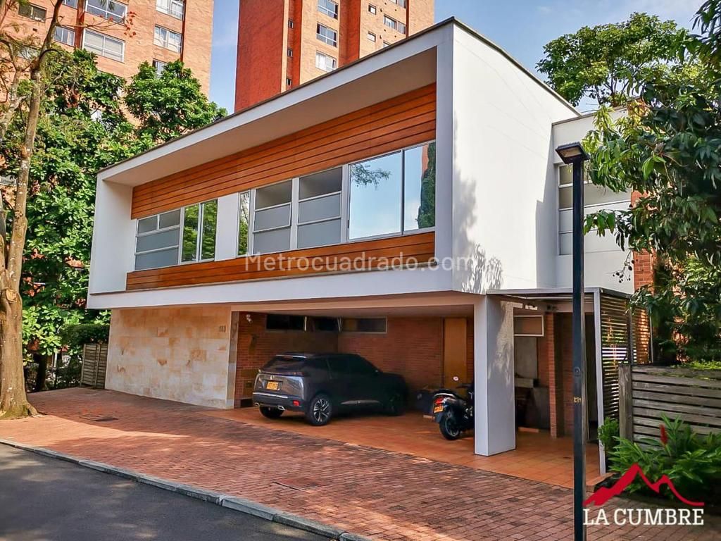Casa en venta Antioquia Medellín Los Balsos No2 380 m2 Habitaciones 4 Baños 5 Garajes 6 Precio $2600000000