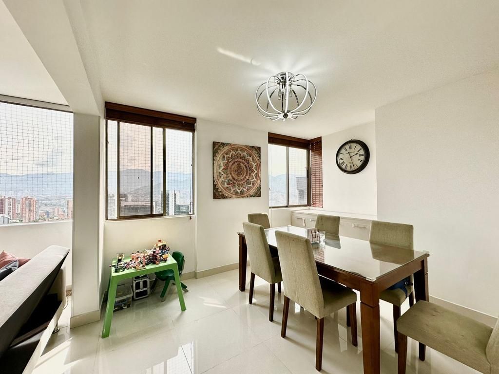 Apartamento en venta Antioquia Medellín La Florida 176 m2 Habitaciones 4 Baños 4 Garajes 2 Precio $1320000000