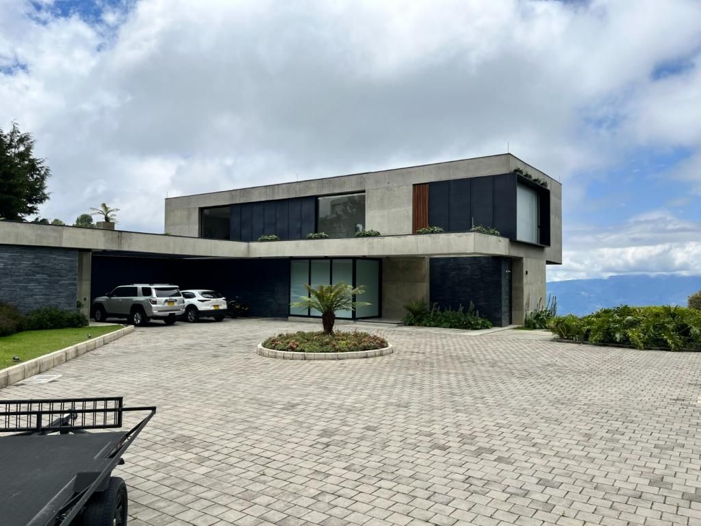 Casa en venta Antioquia Medellín Las Palmas 500 m2 Habitaciones 4 Baños 7 Garajes 10 Precio $9300000000