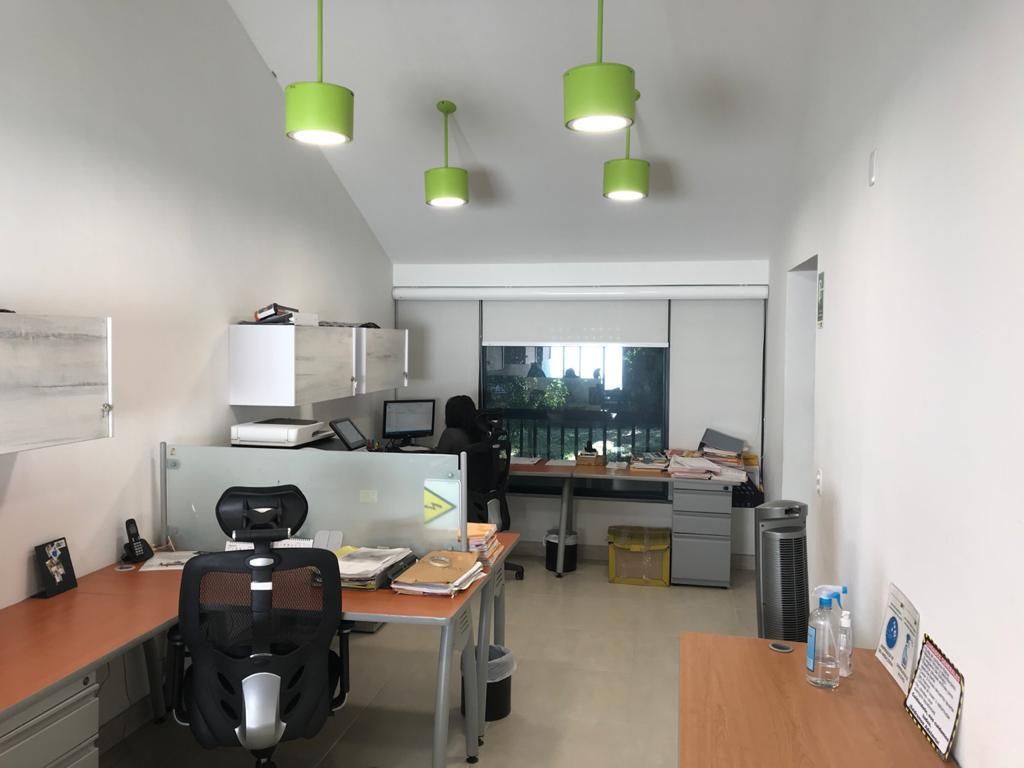 Oficina en venta Antioquia Envigado Mt Villa Grande 312 m2 Habitaciones 0 Baños 5 Garajes 2 Precio $1490000000