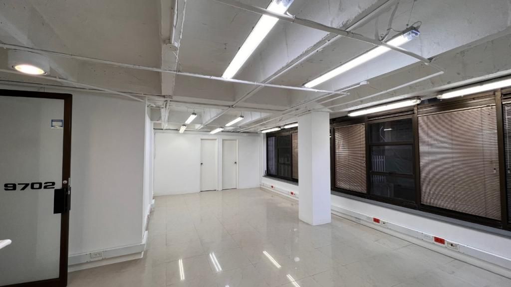 Oficina en venta Antioquia Medellín Astorga 117 m2 Habitaciones 0 Baños 0 Garajes 2 Precio $800000000