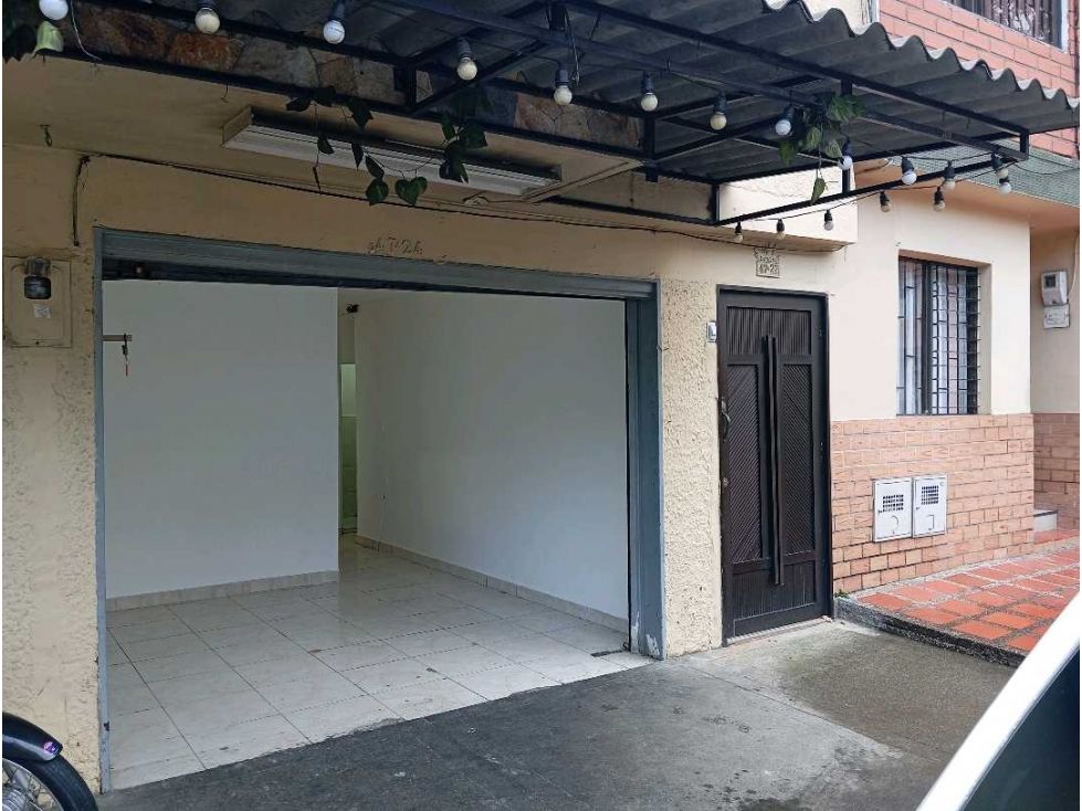Local en arriendo Antioquia Envigado Alcalá 27 m2 Habitaciones 0 Baños 1 Garajes 1 Precio $2000000