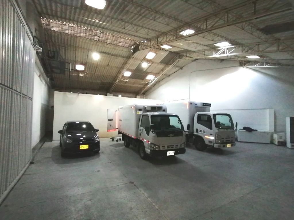 Bodega en venta Antioquia Envigado Bosques De Zúñiga 512 m2 Habitaciones 0 Baños 2 Garajes 0 Precio $2800000000