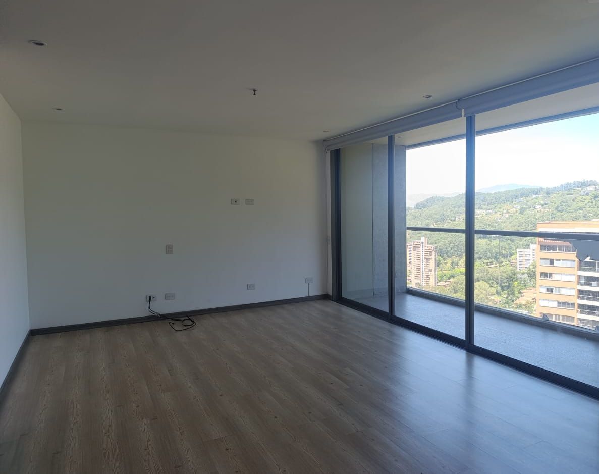 Apartamento en arriendo Antioquia Medellín El Tesoro 100 m2 Habitaciones 2 Baños 2 Garajes 2 Precio $5000000
