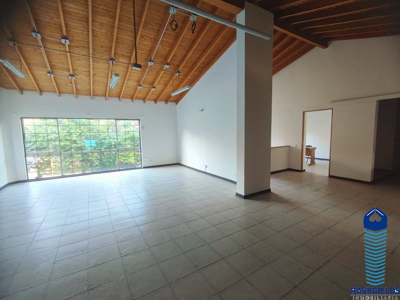 Local en arriendo Antioquia Medellín Laureles 280 m2 Habitaciones 0 Baños 3 Garajes 0 Precio $16000000
