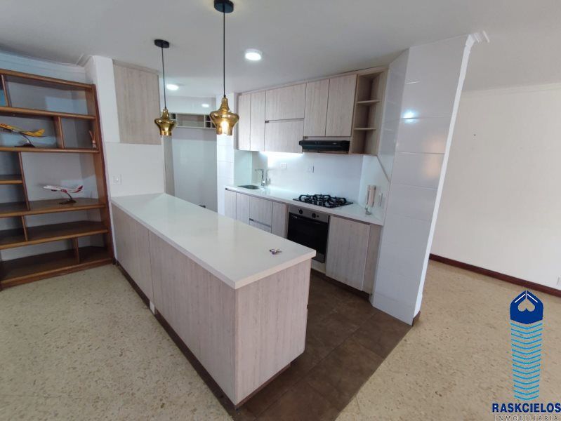 Apartamento en venta Antioquia Medellín La Castellana 200 m2 Habitaciones 3 Baños 3 Garajes 1 Precio $1100000000