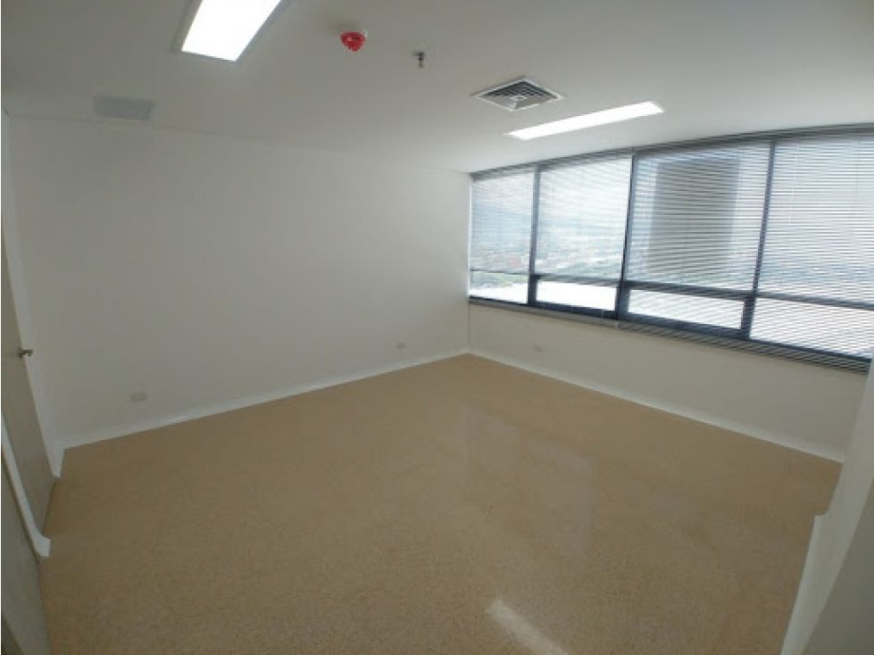 Oficina en venta Antioquia Envigado Las Vegas 37 m2 Habitaciones 0 Baños 1 Garajes 1 Precio $620000000