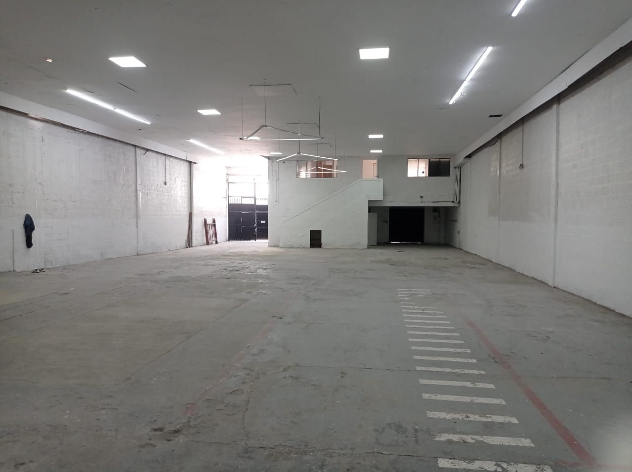 Bodega en arriendo Antioquia Medellín Colombia 1000 m2 Habitaciones 0 Baños 5 Garajes 0 Precio $42500000