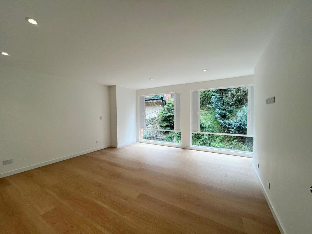 Apartamento en venta Cundinamarca Bogotá Los Rosales 175 m2 Habitaciones 2 Baños 4 Garajes 2 Precio $1450000000