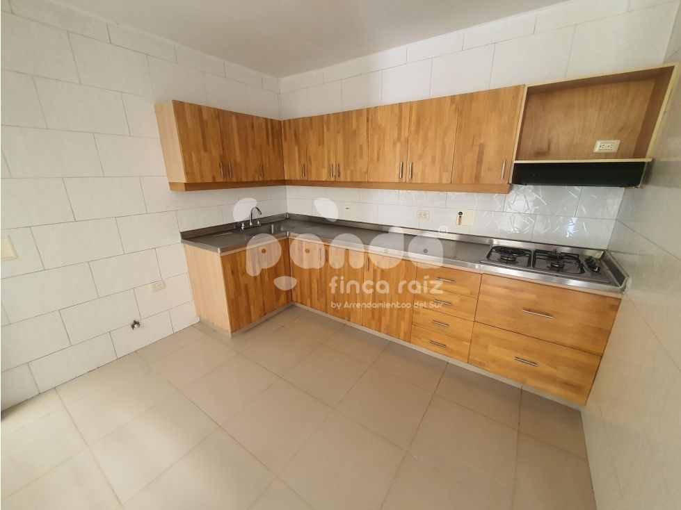Local en arriendo Antioquia Envigado La Magnolia 200 m2 Habitaciones 0 Baños 2 Garajes 0 Precio $4000000