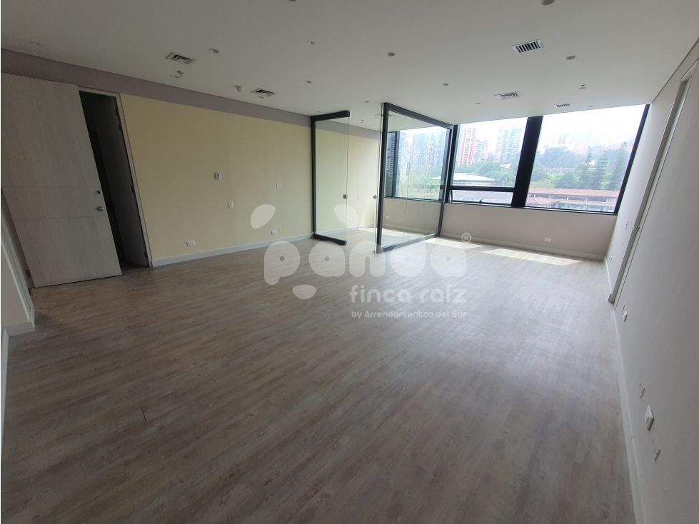 Oficina en arriendo Antioquia Medellín El Castillo 48 m2 Habitaciones 0 Baños 1 Garajes 1 Precio $6200000