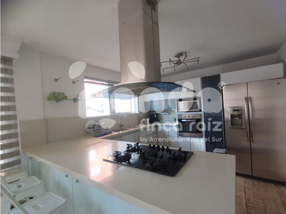 Casa en arriendo Antioquia Medellín Asomadera No2 420 m2 Habitaciones 3 Baños 7 Garajes 2 Precio $11000000