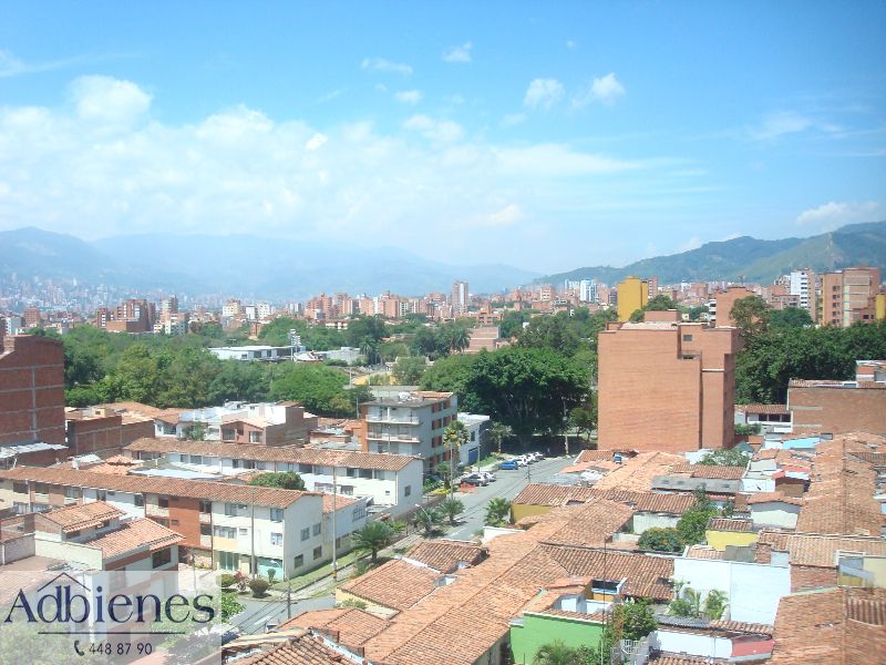 Apartamento en venta Antioquia Medellín Estadio 30 m2 Habitaciones 1 Baños 1 Garajes 0 Precio $230000000