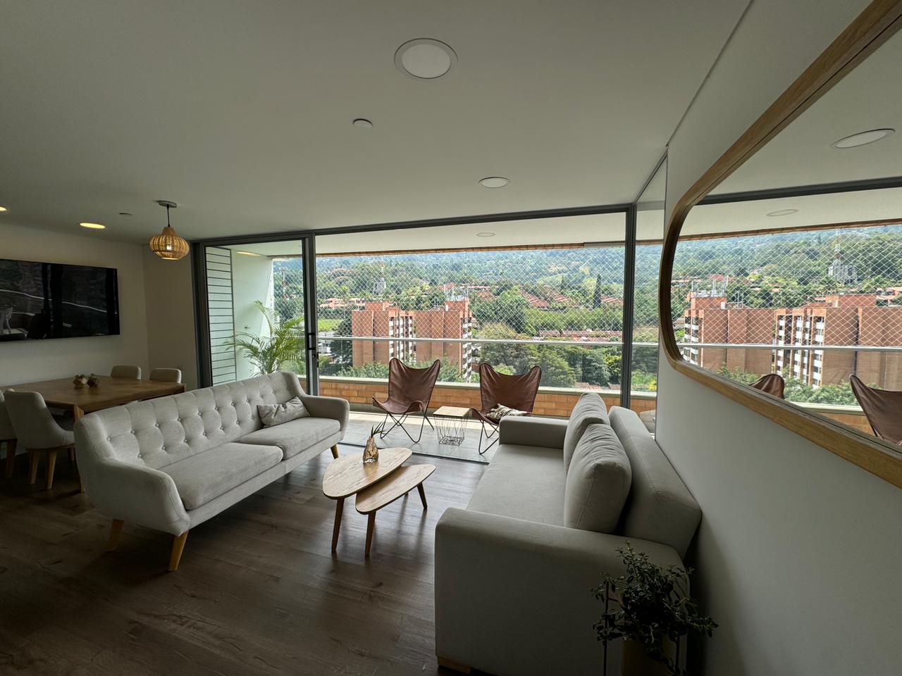 Apartamento en arriendo Antioquia Envigado Loma Del Atravesado 110 m2 Habitaciones 3 Baños 3 Garajes 2 Precio $5150000