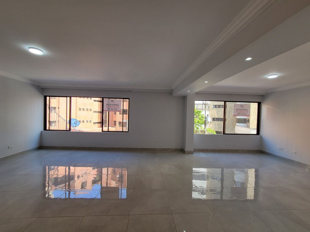 Apartamento en venta Valle Del Cauca Cali Arboledas 168 m2 Habitaciones 3 Baños 3 Garajes 2 Precio $550000000