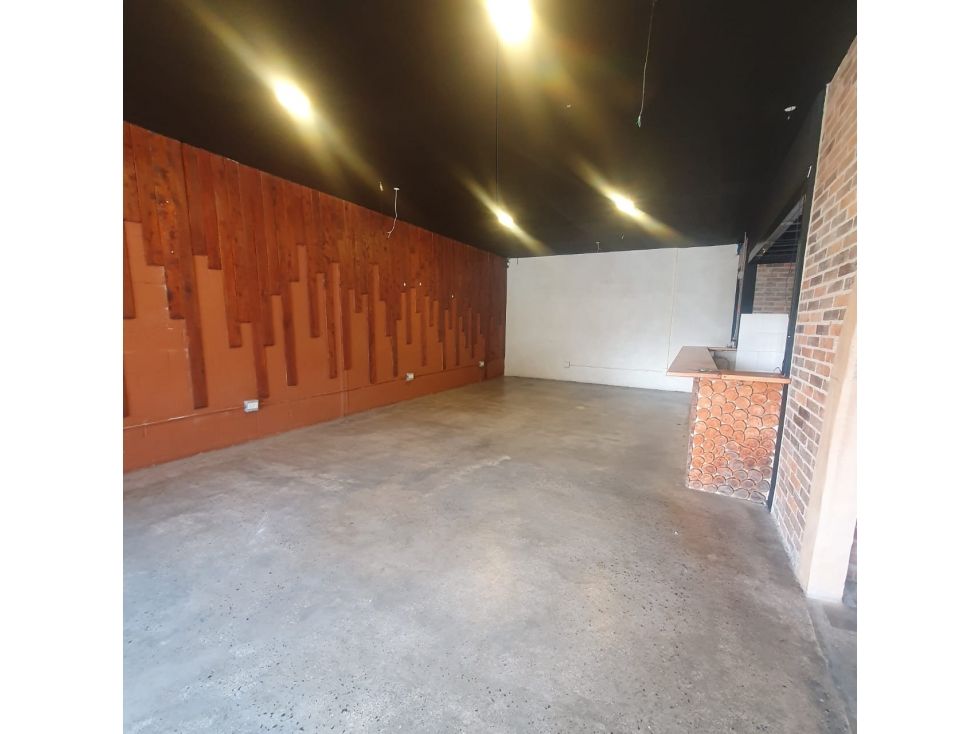 Local en arriendo Antioquia El Carmen De Viboral El Carmen De Viboral 75 m2 Habitaciones 0 Baños 1 Garajes 3 Precio $3000000
