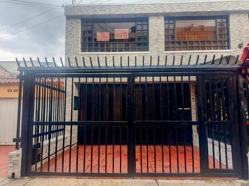 Casa en venta Cundinamarca Bogotá Normandia Occidental 199 m2 Habitaciones 3 Baños 4 Garajes 2 Precio $790000000