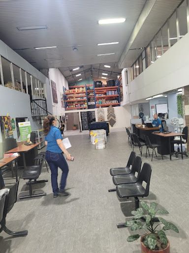 Bodega en arriendo Antioquia Medellín Jesus Nazareno 650 m2 Habitaciones 0 Baños 4 Garajes 0 Precio $25000000