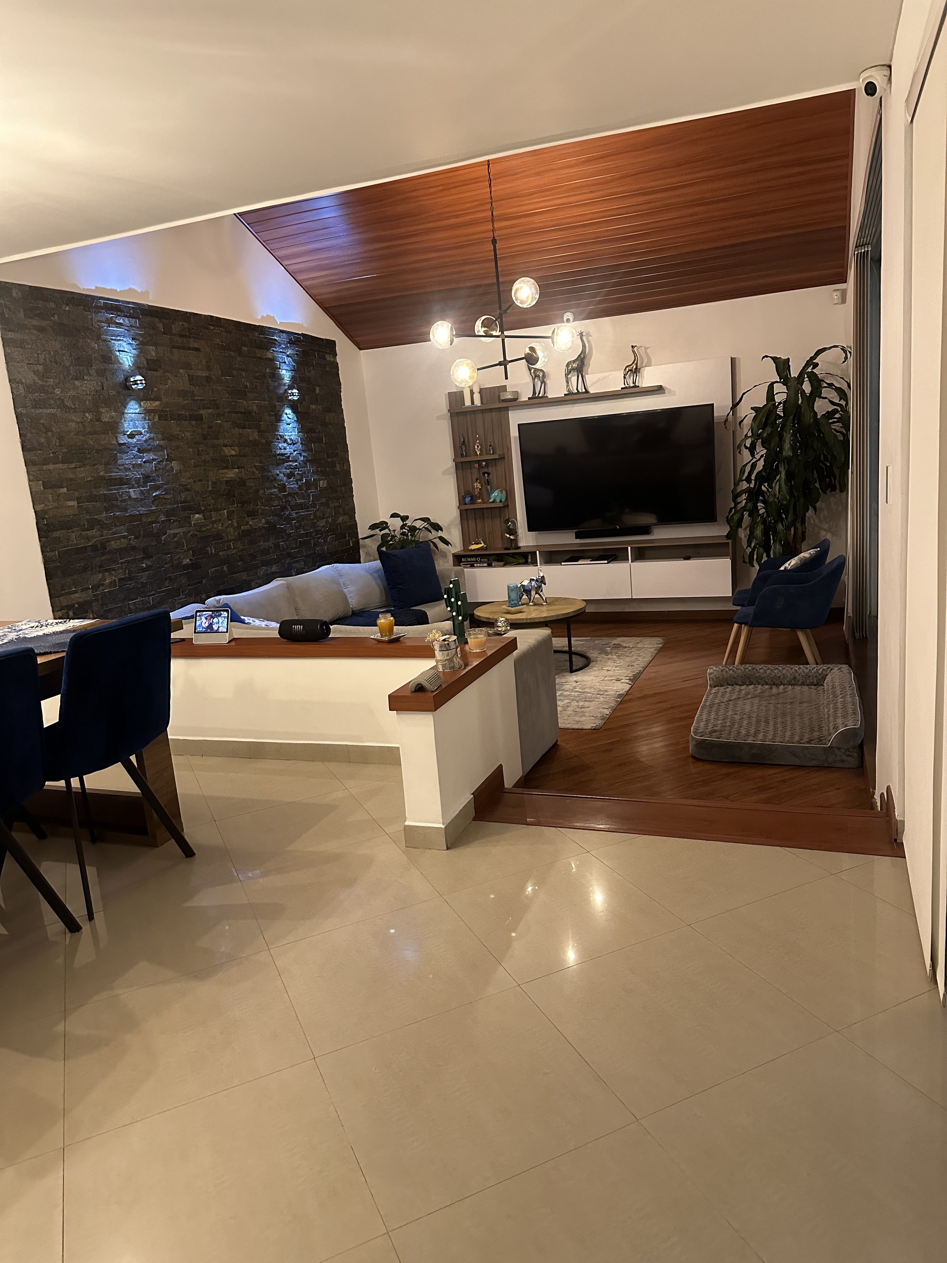 Casa en venta Cundinamarca Bogotá Los Bohios De Hunza 345 m2 Habitaciones 5 Baños 4 Garajes 2 Precio $1450000000