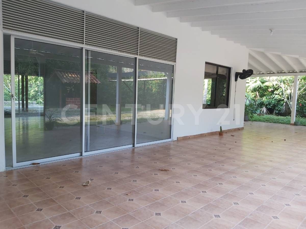 Casa en venta Antioquia Carepa Carepa 300 m2 Habitaciones 4 Baños 3 Garajes 2 Precio $650000000