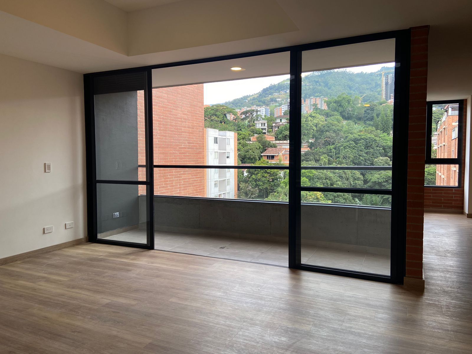 Apartamento en arriendo Antioquia Envigado Primavera 61 m2 Habitaciones 1 Baños 1 Garajes 1 Precio $3000000