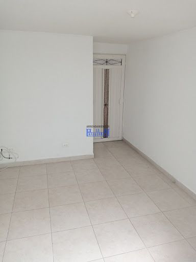 Apartaestudio en arriendo Antioquia Medellín El Diamante 40 m2 Habitaciones 1 Baños 1 Garajes 0 Precio $1150000