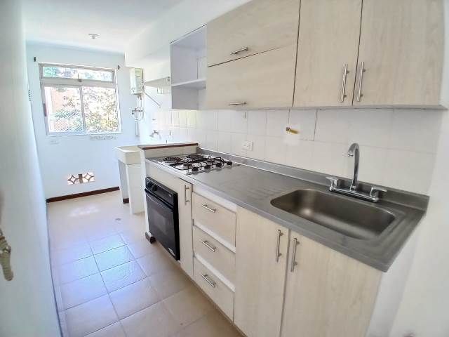 Apartamento en arriendo Antioquia Envigado La Mesa 76 m2 Habitaciones 3 Baños 2 Garajes 1 Precio $2400000