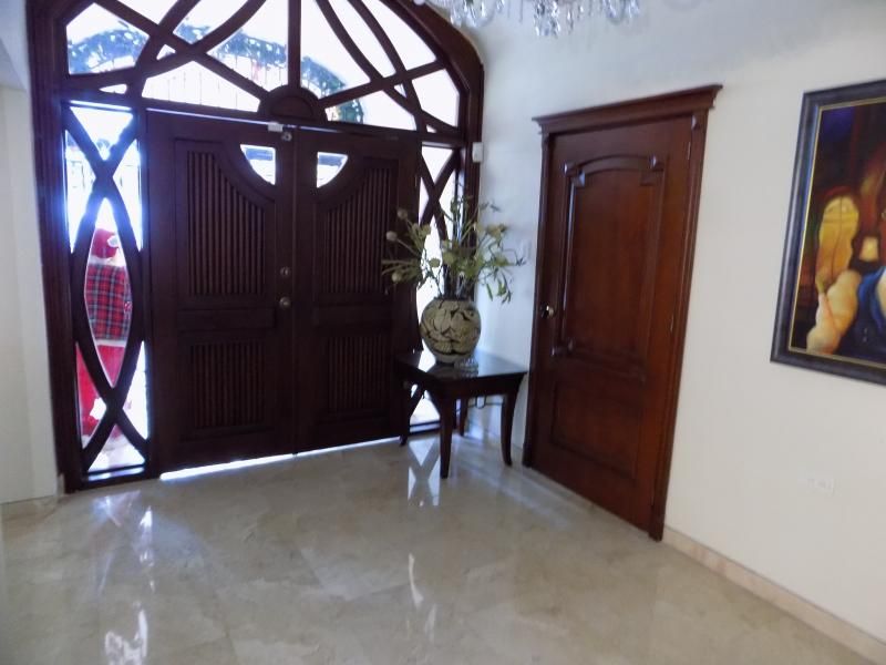 Casa en arriendo Atlántico Barranquilla El Golf 409 m2 Habitaciones 5 Baños 5 Garajes 5 Precio $15000000