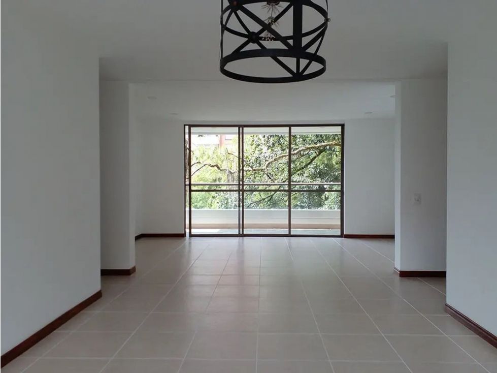 Apartamento en arriendo Antioquia Medellín San Lucas 132 m2 Habitaciones 3 Baños 2 Garajes 2 Precio $6800000