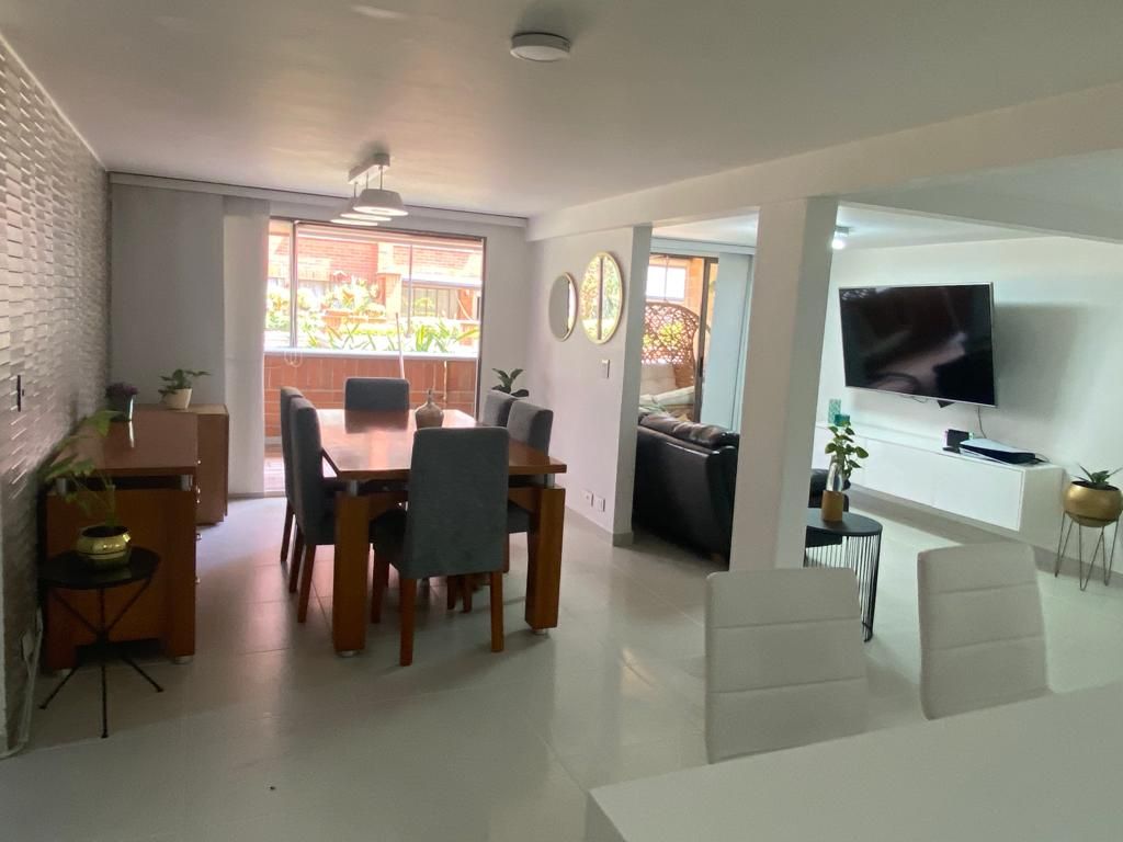 Apartamento en arriendo o venta Antioquia Medellín Fatima 132 m2 Habitaciones 3 Baños 2 Garajes 1 Precio venta $820000000 Precio arriendo $3500000