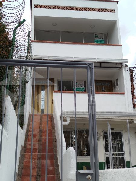 Apartamento en venta Antioquia La Estrella Vereda Pueblo Viejo 155 m2 Habitaciones 6 Baños 4 Garajes 0 Precio $450000000