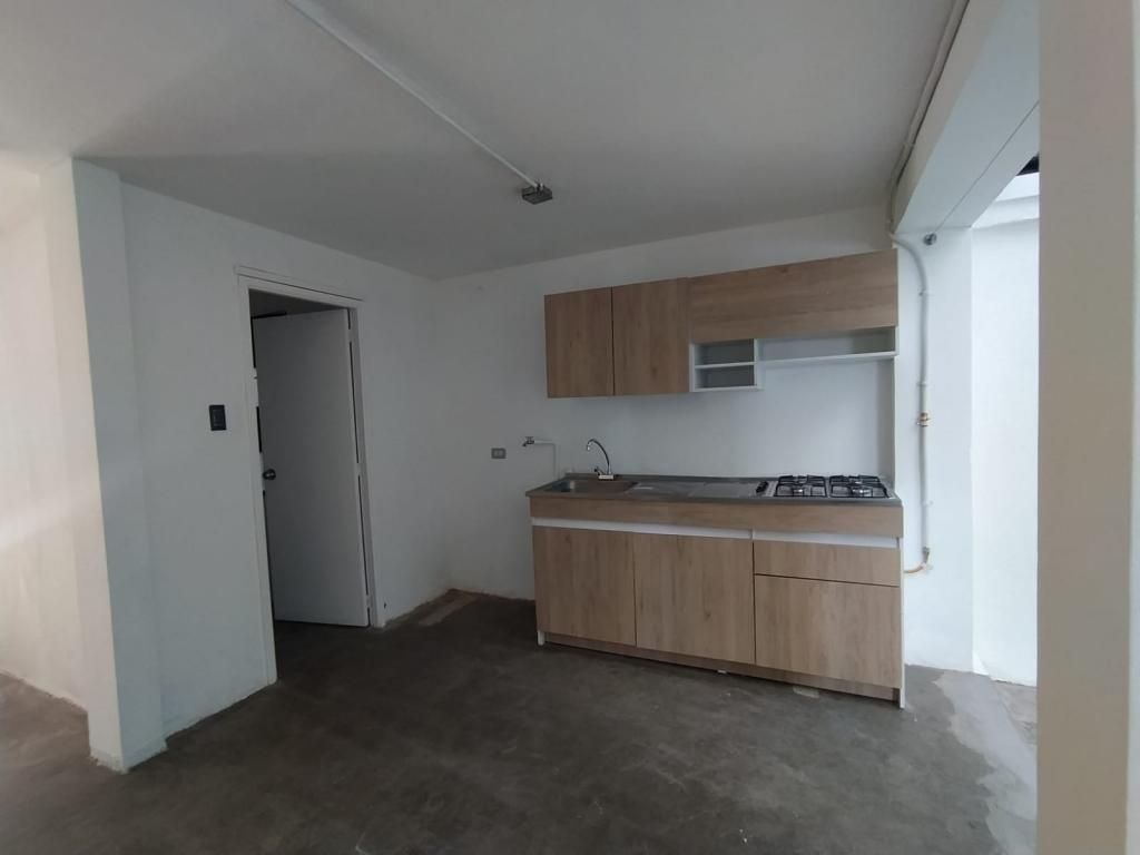 Local en arriendo Cundinamarca Bogotá Pardo Rubio 250 m2 Habitaciones 0 Baños 3 Garajes 1 Precio $8500000