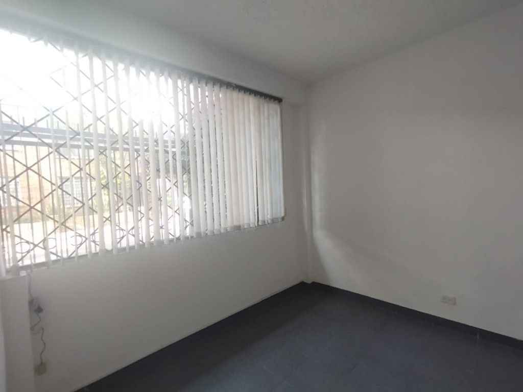 Oficina en arriendo Cundinamarca Bogotá Quinta Camacho 48 m2 Habitaciones 0 Baños 1 Garajes 0 Precio $2138180