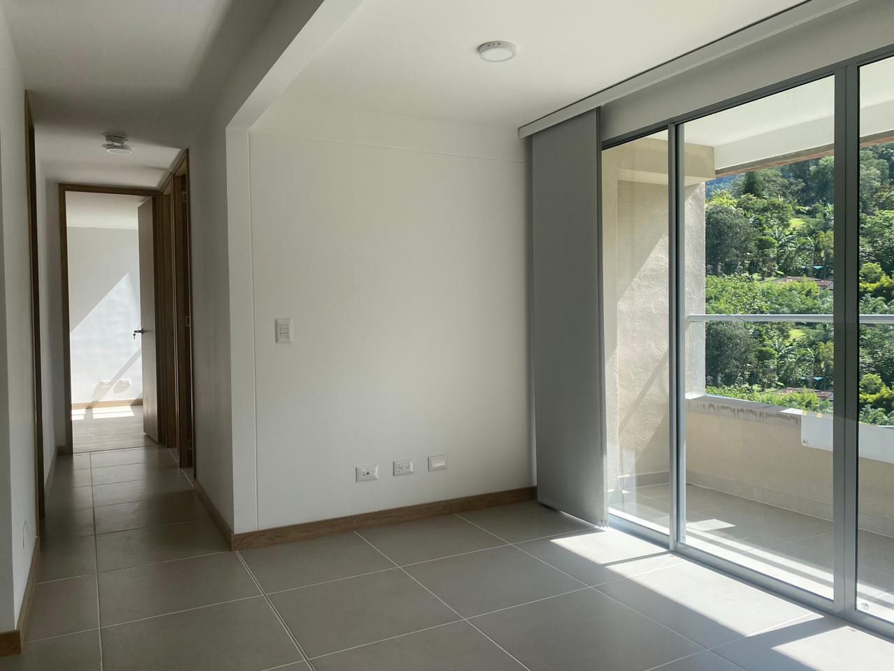 Apartamento en arriendo Antioquia Envigado El Salado 76 m2 Habitaciones 3 Baños 2 Garajes 1 Precio $3450000