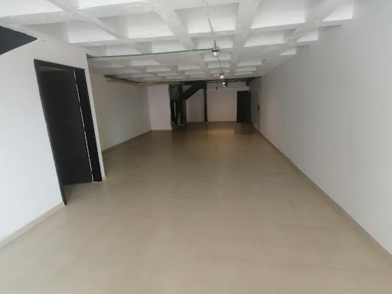 Local en venta Cundinamarca Bogotá La Veracruz 219 m2 Habitaciones 0 Baños 2 Garajes 0 Precio $2800000000