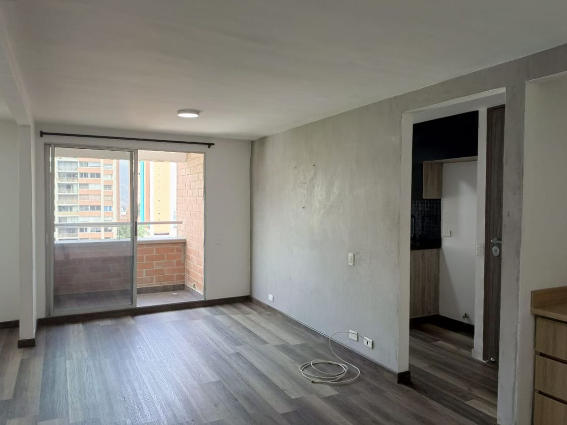 Apartamento en arriendo Antioquia Medellín Loma De Los Bernal 78 m2 Habitaciones 2 Baños 2 Garajes 1 Precio $3400000