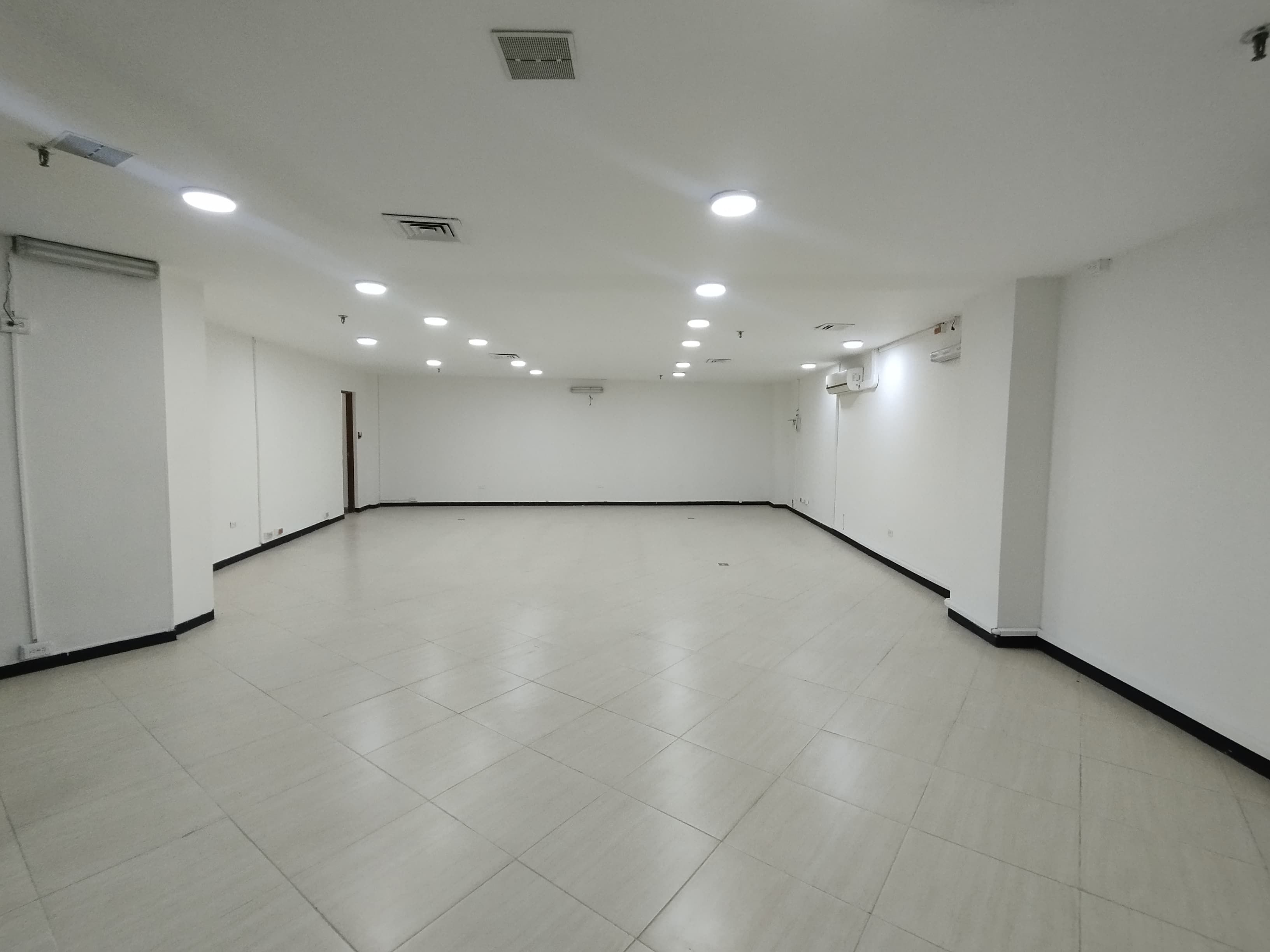 Local en arriendo Antioquia Medellín La Candelaria 85 m2 Habitaciones 0 Baños 1 Garajes 0 Precio $4500000