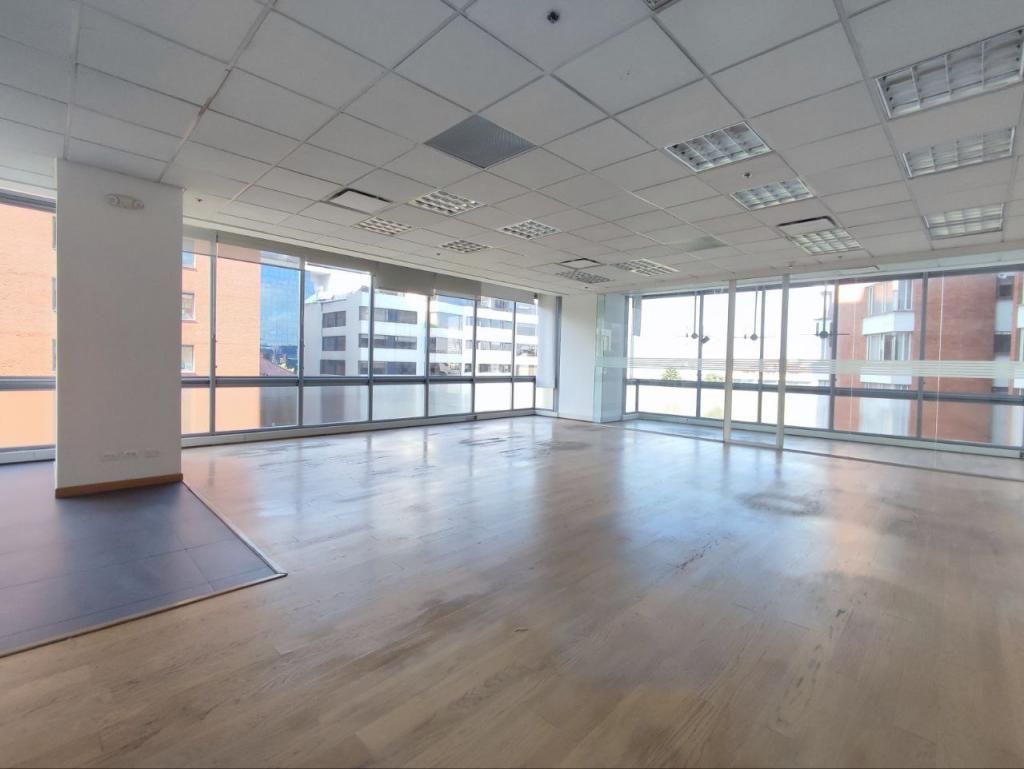 Oficina en venta Cundinamarca Bogotá El Nogal 338 m2 Habitaciones 0 Baños 2 Garajes 8 Precio $4000000000