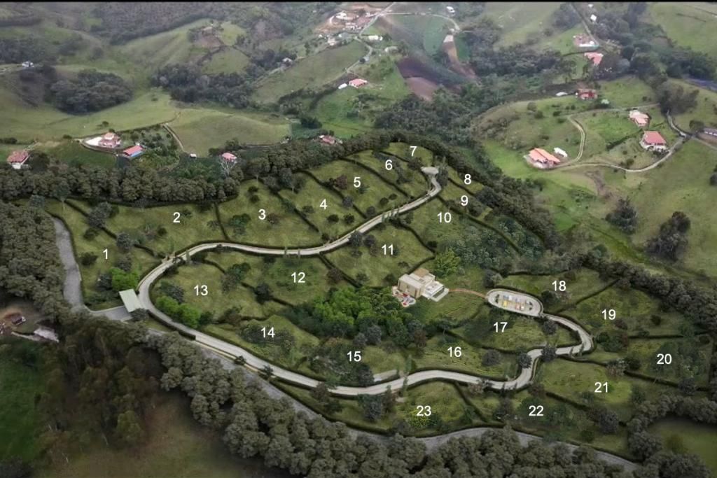 Lote en venta Antioquia Marinilla Central 2 m2 Habitaciones 0 Baños 0 Garajes 0 Precio $388500000