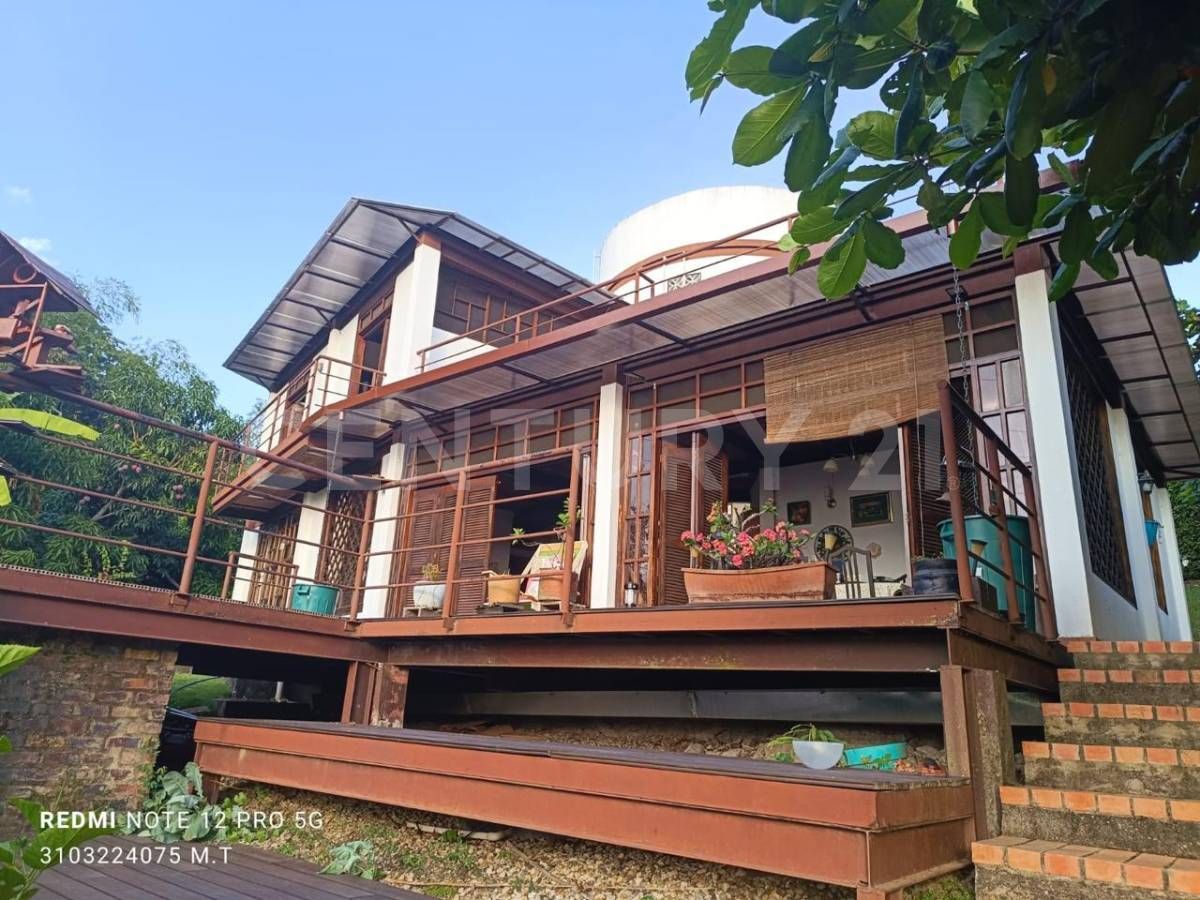 Casa en venta Cundinamarca La Mesa El Centro 230 m2 Habitaciones 3 Baños 3 Garajes 2 Precio $850000000