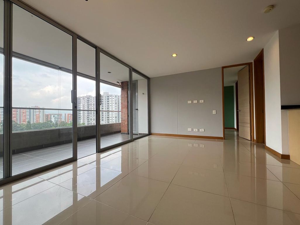 Apartamento en arriendo Antioquia Medellín Cataluña 96 m2 Habitaciones 2 Baños 3 Garajes 2 Precio $5150000