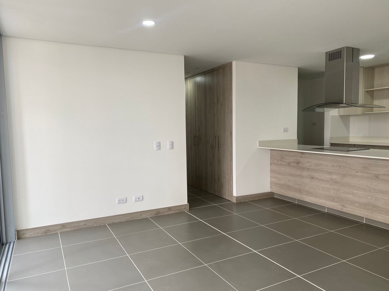 Apartamento en arriendo Antioquia Medellín Doña Maria 76 m2 Habitaciones 2 Baños 2 Garajes 2 Precio $4650000