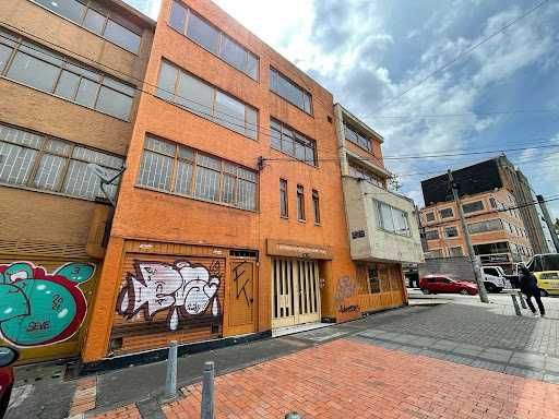 Edificio en venta Cundinamarca Bogotá Lago Gaitan 1700 m2 Habitaciones 0 Baños 1 Garajes 0 Precio $3500000000