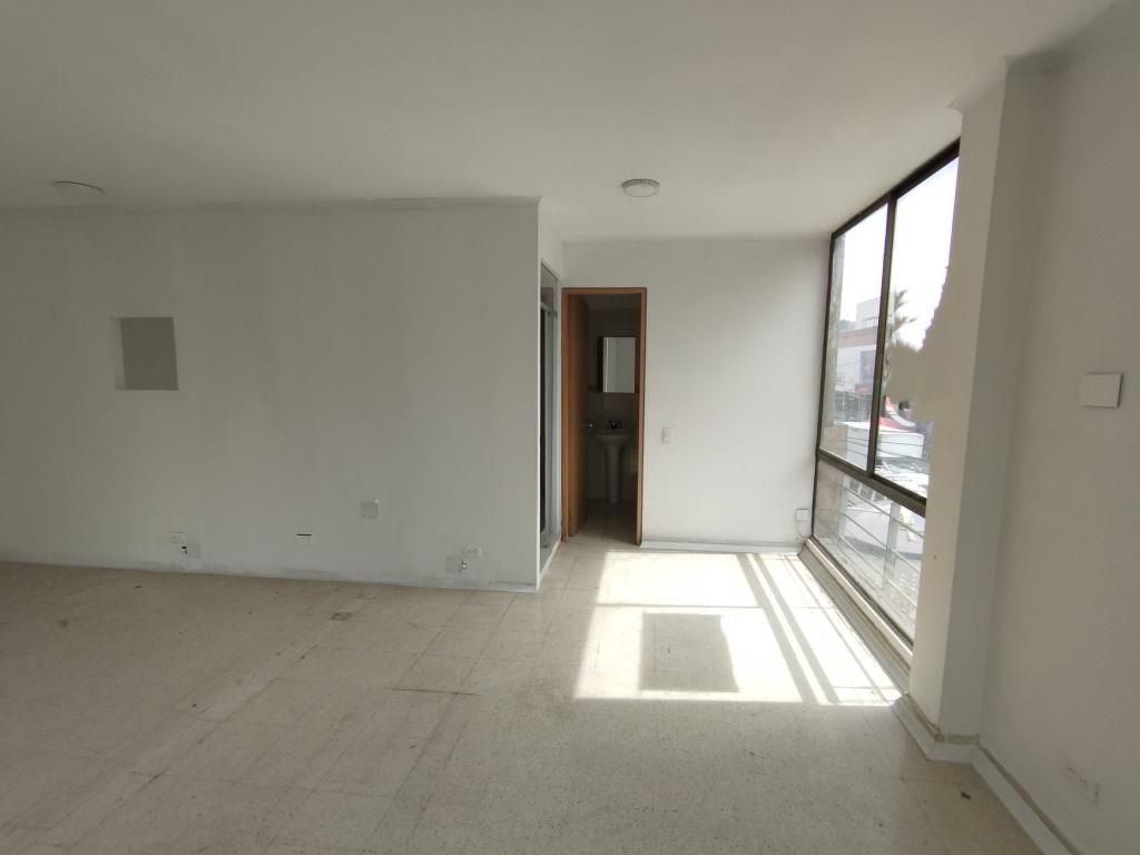 Oficina en arriendo Cundinamarca Bogotá Centro Fontibon 25 m2 Habitaciones 0 Baños 1 Garajes 0 Precio $1320000