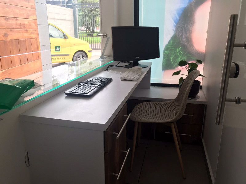 Local en arriendo Cundinamarca Bogotá La Esmeralda 15 m2 Habitaciones 0 Baños 4 Garajes 0 Precio $1500000