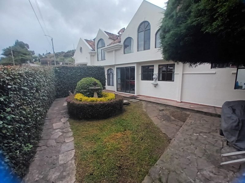 Casa en venta Cundinamarca Chía Chia 347 m2 Habitaciones 3 Baños 5 Garajes 3 Precio $1200000000